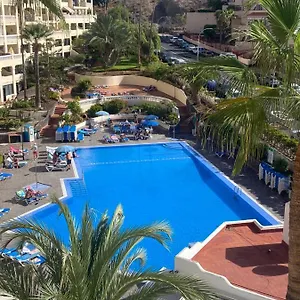 https://castle-harbour-pool-view.in-canary-islands.com