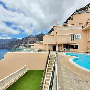 https://ocean-cliff-house.in-canary-islands.com